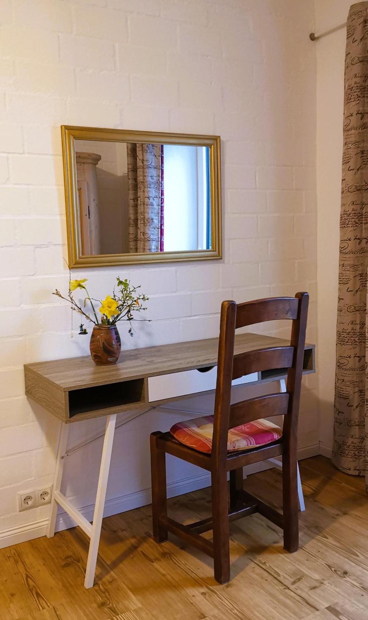Apartment Schnurrum Emmelsbull-Horsbull